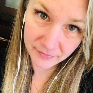 Meet your Posher, Julie